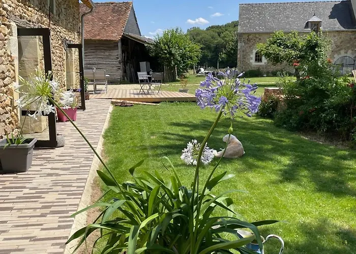 Pres De La Fleche - Animaux Admis - Petit-dejeuner Inclus - Fr-1-410-477 Bed & Breakfast